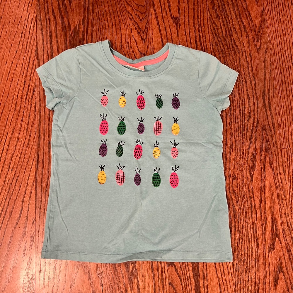 Hanna Andersson girls pineapple tee, EUC size 120